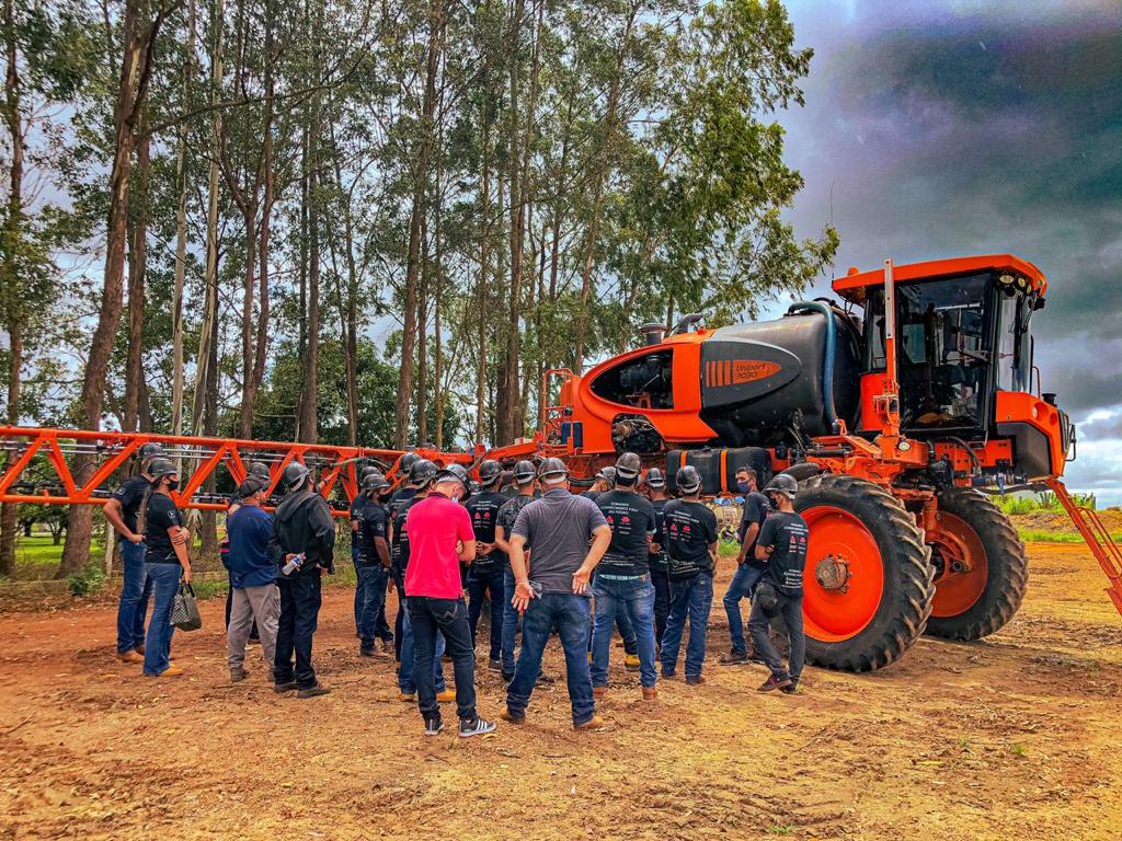 Turma do curso de Operador de Maquinas Agricolas - foto 10