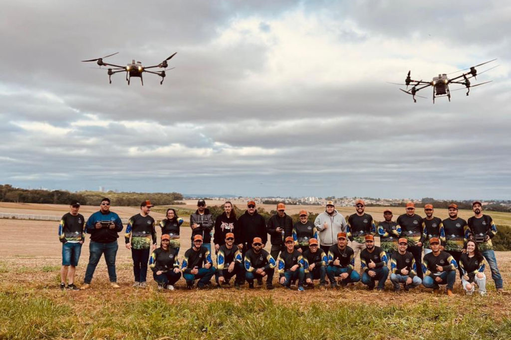 Galeria do curso de piloto de drone agrícola