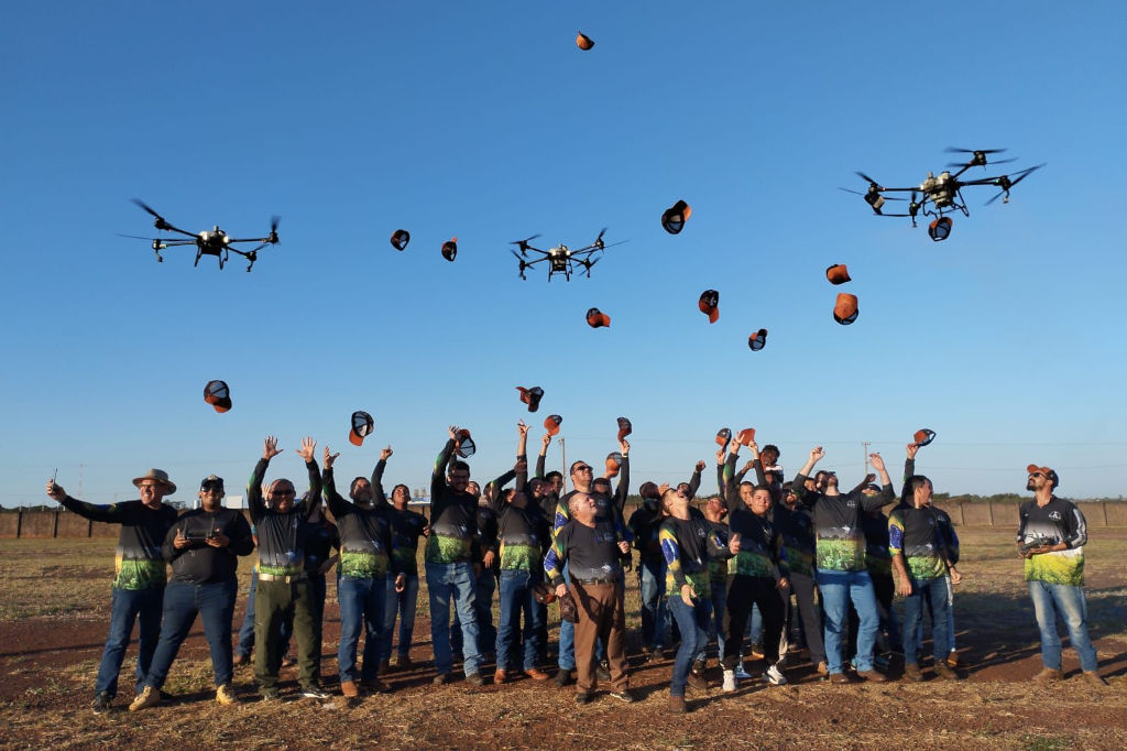 Galeria do curso de piloto de drone agrícola
